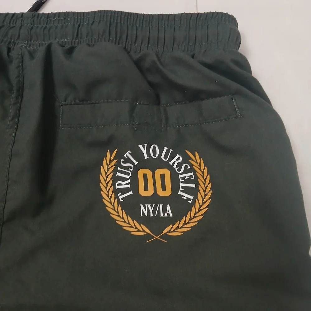 👉 Men’s Self Made NY-LA Graphic Athletic Shorts Size M Streetwear Green